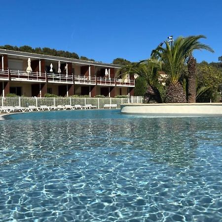 Les terrasses du Liouquet T2, piscine , parking , mer à 150 m La Ciotat Exterior foto